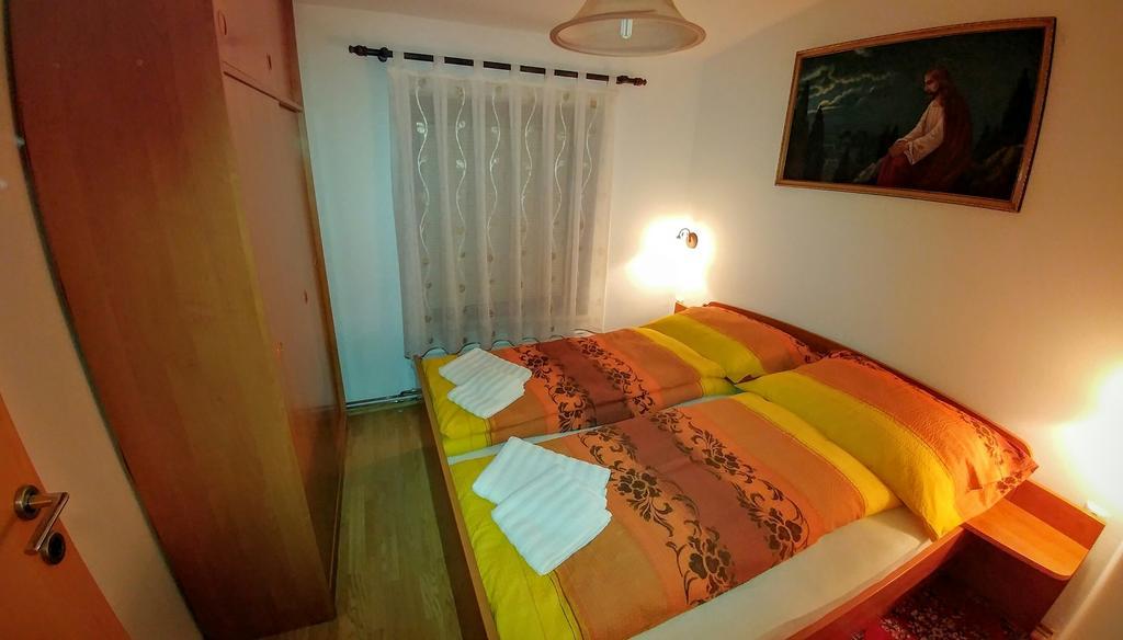 Apartments Ina Рогашка Слатина Экстерьер фото